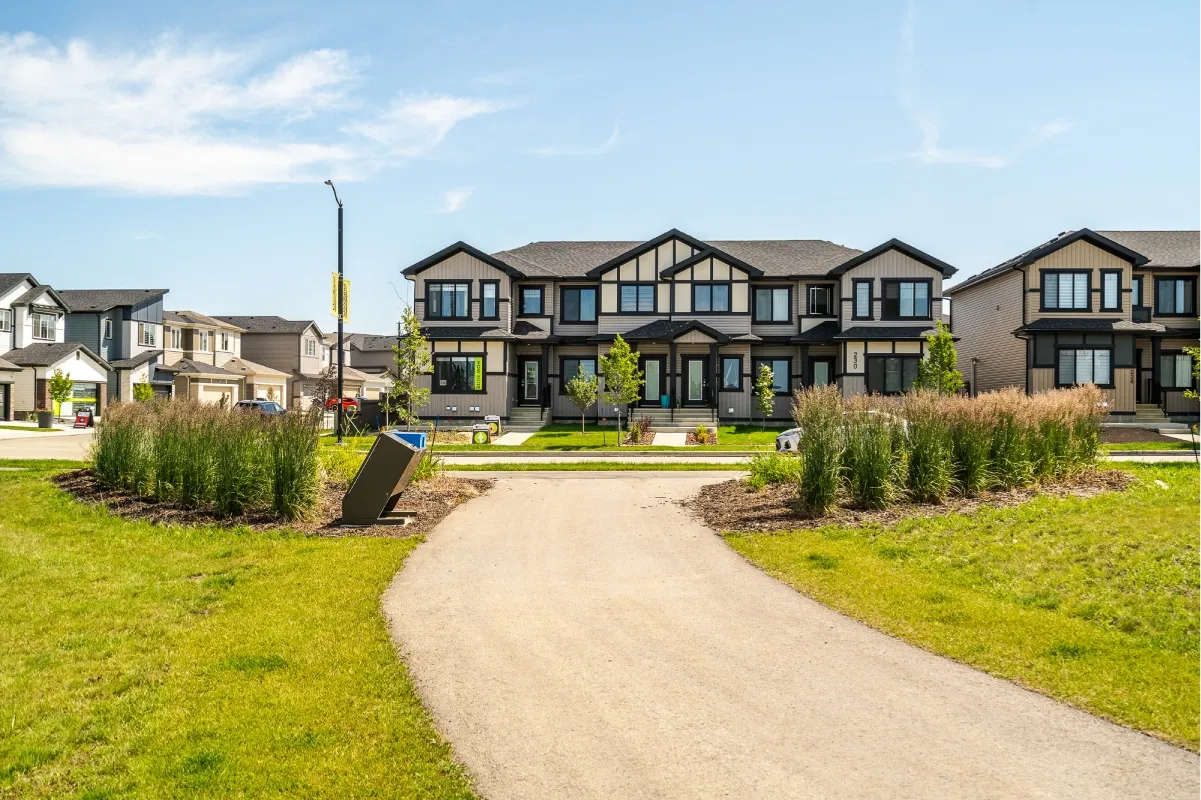 05-Woodbend-Green-Space-and-Homes.webp
