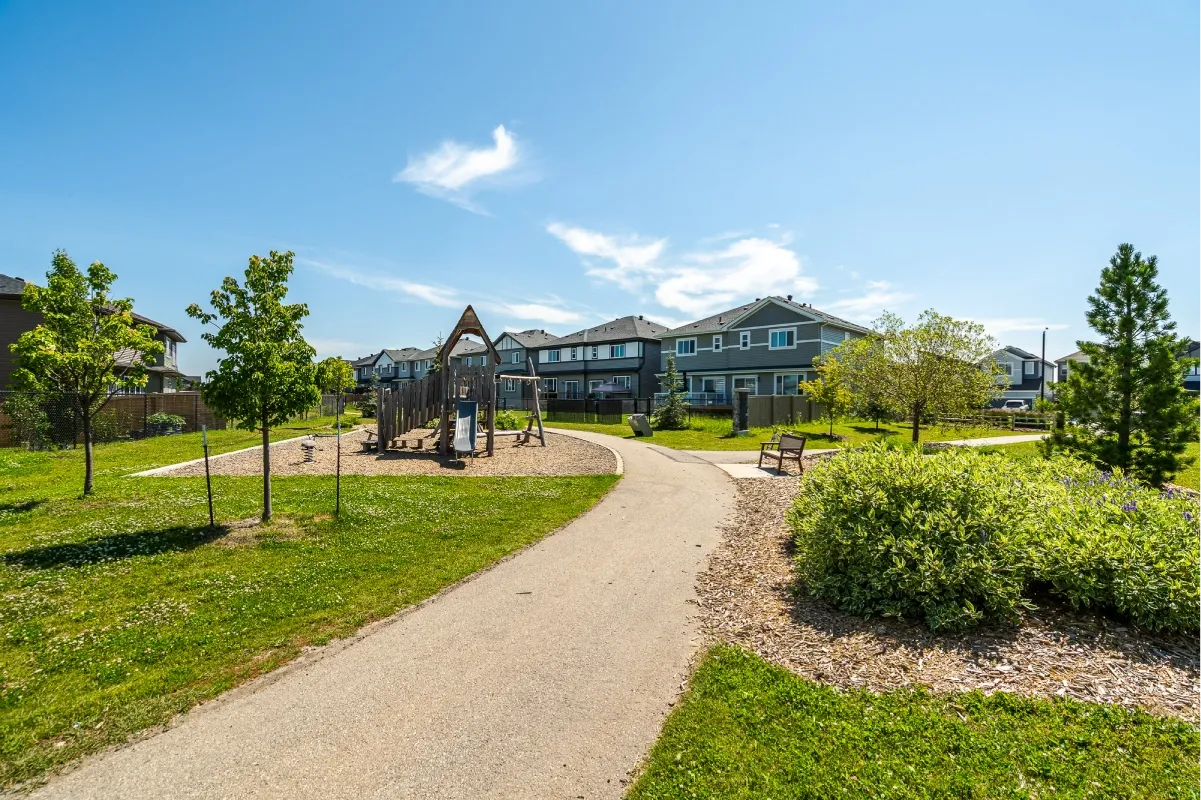 06-Woodbend-Playground.webp