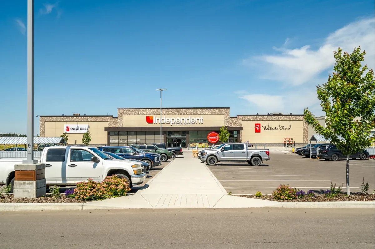 09-Woodbend-Market.webp